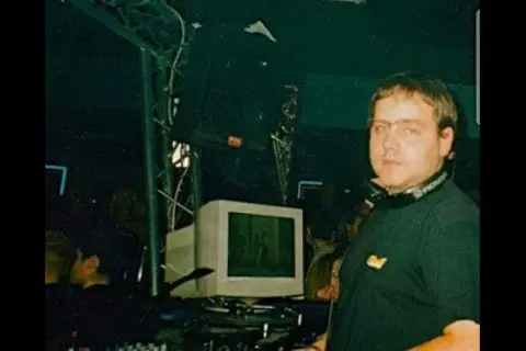 DJ Kris: 51 lat legendy. Wiek, kariera i fenomen Manieczek