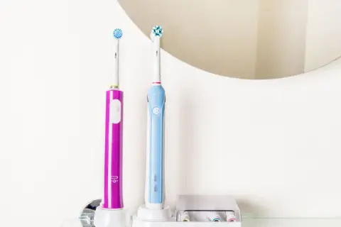 Szczoteczka soniczna Xiaomi czy Philips - która lepiej dba o zęby?