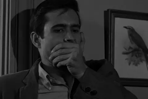 Reżyser filmu Psychoza: Jak Alfred Hitchcock zmienił kino na zawsze