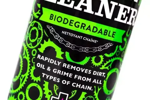 Motul Chain Clean - skuteczne czyszczenie łańcucha bez uszkodzeń