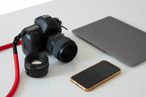 Jak zgrać zdjęcia z aparatu Canon na komputer bez problemów