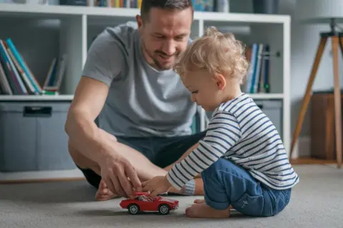 Kiedy ojciec nie może odebrać dziecka z przedszkola – ważne informacje