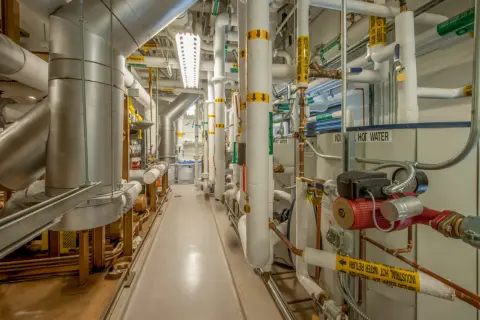 Palacz CO: Uprawnienia G2 dla kotłów >50 kW uniknij kar!