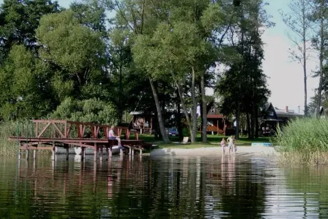 Gdzie nad jezioro z dzieckiem w Wielkopolsce - bezpieczne miejsca na wypoczynek