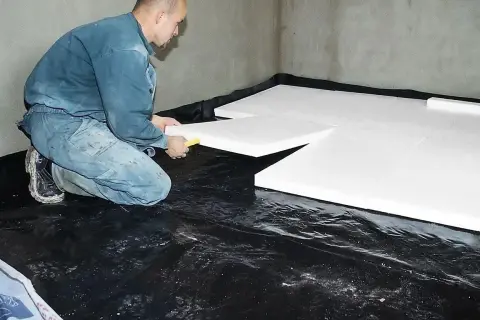 Jaki styropian na posadzki? Wybierz mądrze i oszczędzaj!