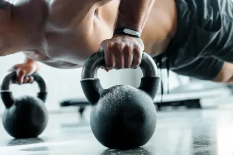 WOD CrossFit - Co to jest i jak skutecznie trenować?
