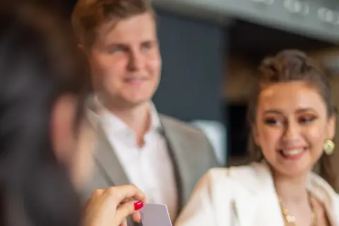 Co zabrać do hotelu? Praktyczne porady, które ułatwią pobyt