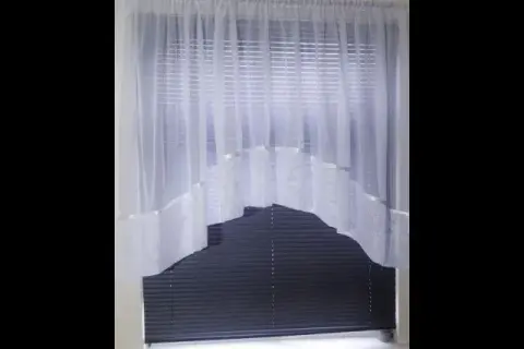Jak uszyć firankę na skośne okno - proste triki i porady, które działają