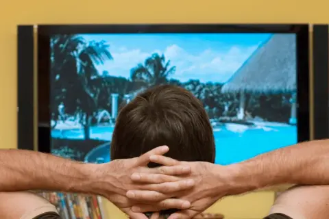 Jak się mierzy cale w telewizorze? Poznaj prostą metodę pomiaru