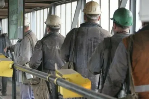 Ile zarabia elektryk na kopalni? Zaskakujące wynagrodzenia i benefity