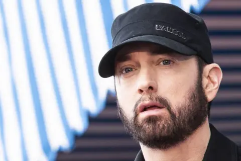 Eminem kiedy zmarł? Prawda o plotkach i jego aktualnym życiu