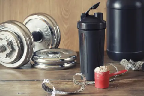 Cómo tomar batido de proteínas: Guía definitiva para optimizar