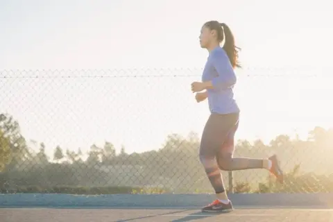 Jakie cardio na redukcji? Najlepsze ćwiczenia na skuteczne odchudzanie