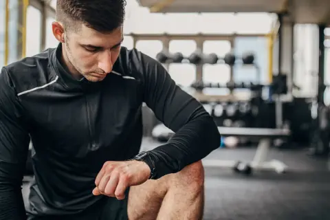Ile razy w tygodniu ćwiczyć crossfit, aby uniknąć przetrenowania?