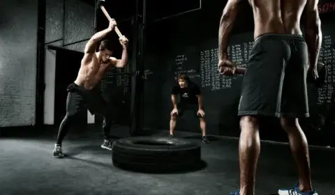 CrossFit czy kalistenika: która metoda treningowa jest lepsza dla Ciebie?