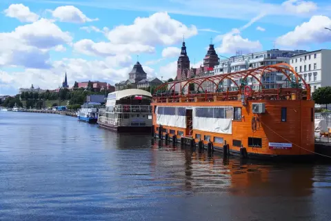 Szczecin atrakcje turystyczne: Odkryj miasto pływających ogrodów!