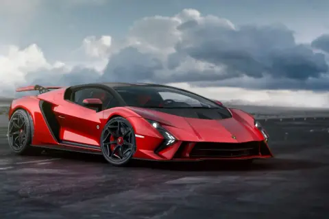 Czerwony Lamborghini Aventador na mokrej nawierzchni, z burzowymi chmurami i wirującym tornado w tle.