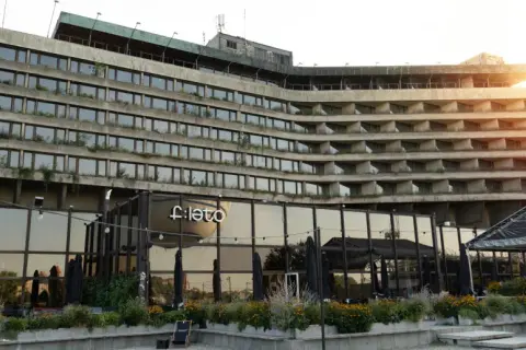 Hotel Forum Kraków: Co doprowadziło do zamknięcia tej ikony?