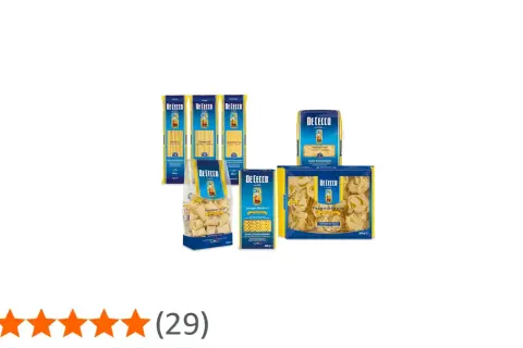 Verschiedene De Cecco Pasta-Sorten in Packungen und Beuteln.