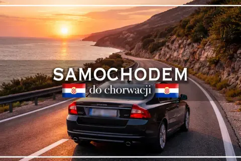 Samochodem do Chorwacji na wakacje własnym środkiem transportu. Słońce zachodzi nad Adriatykiem, droga prowadzi wzdłuż wybrzeża.