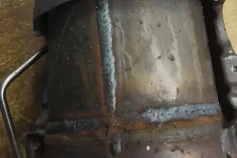 Jak sprawdzić po VIN, czy auto ma DPF i uniknąć wysokich kar