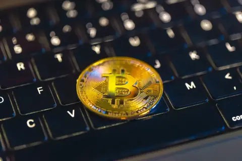Kryptowaluty w grach online – jak to działa?
