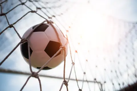 Jak przygotowania FC Bayern München do sezonu 2026/2027 różnią się od poprzednich lat?