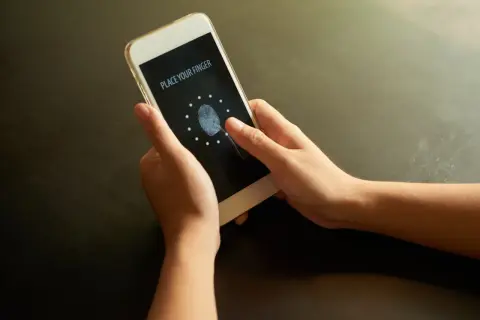 Biometria w grach mobilnych: bezpieczeństwo i szybki dostęp