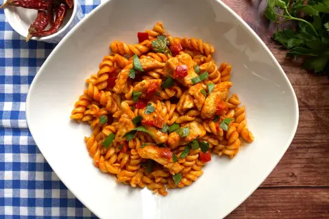 Restauracyjny makaron w domu? Odkryj sekrety szefów kuchni!