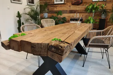 Stół z bali DIY: Stwórz unikalny mebel, uniknij błędów!