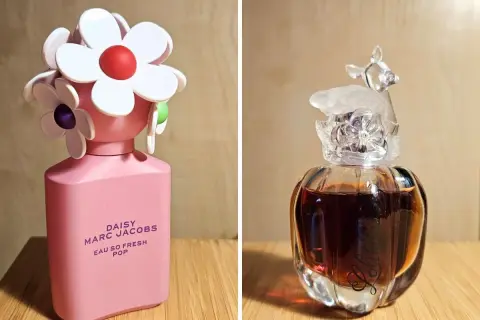 Różowa butelka Daisy Eau So Fresh Pop z kwiatkami i szklana buteleczka z jelonkiem.