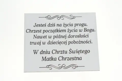 Mądre życzenia na chrzest: "Chrzest początkiem życia w Bogu. Nawet w późnej dorosłości trwaj w dziecięcej pobożności." od Matki Chrzestnej.