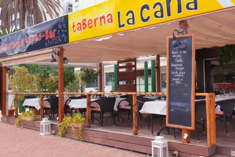 Taberna La Caña: Tu guía esencial de tapas y locales en Madrid