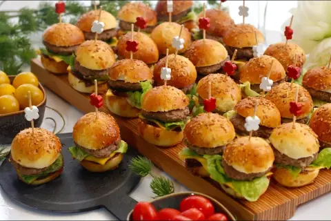 Mini burgers apéro : 7 recettes pour bluffer vos invités !