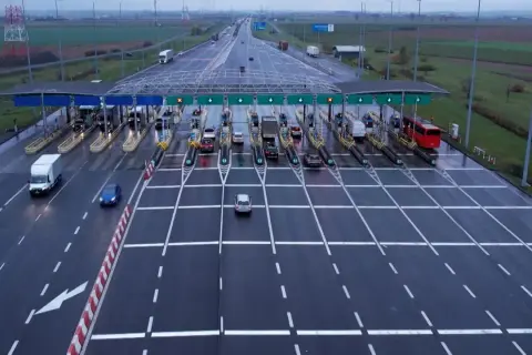 Dlaczego autostrady są płatne? Poznaj zaskakujące powody tych opłat