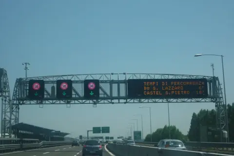 Ile można jechać na autostradzie we Włoszech? Sprawdź limity prędkości