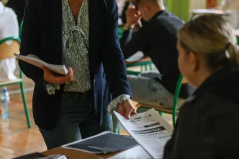 Co trzeba zdawać na fizjoterapie? Kluczowe wymagania maturalne