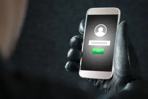 Jak śledzić telefon żony i uniknąć prawnych problemów z tym związanych