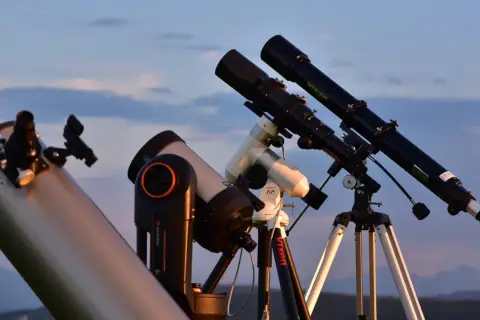 Jaki teleskop dla dziecka: wybierz najlepszy model dla młodego astronoma