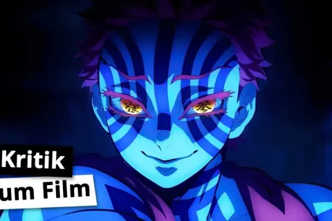 Akaza, der obere Dämon, mit seinen markanten blauen Streifen und gelben Augen, ist bereit für die **Demon Slayer Staffel 3**.
