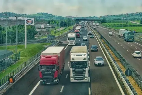 Jak jechać autostradą A4 bezpiecznie i zgodnie z przepisami?