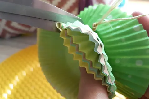 Jak łatwo zrobić papilotki do muffinek krok po kroku – poradnik DIY