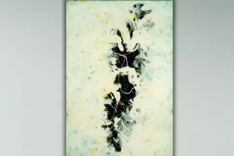 Jackson Pollock dzieła: abstrakcyjny obraz z dominującą czernią, bielą i żółtymi akcentami, tworzący dynamiczną kompozycję.