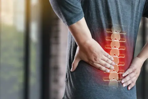 Fizjoterapeuta czy ortopeda? Kto skutecznie wyleczy Twój ból?