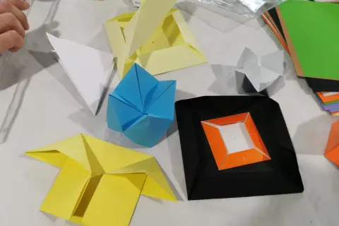 Zajęcia z origami: odkryj relaks i rozwój. Gdzie szukać i ile kosztuje?