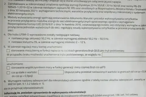 Formularz zgłoszenia mikroinstalacji Tauron. Dokument zawiera informacje o wymaganiach technicznych i przepisach dotyczących przyłączenia urządzeń.