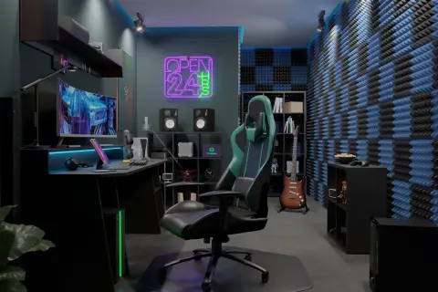 Nowoczesny pokój gamingowy z neonem "OPEN 24h", wygodnym fotelem, komputerem i gitarą.
