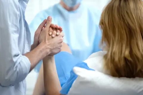 Jak naprawdę wygląda poród? Przebieg, fazy i co warto wiedzieć
