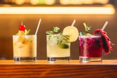 Najlepsze drinki z likierem kokosowym, które musisz spróbować teraz