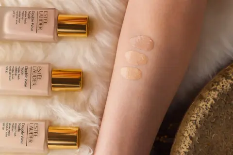 Jak wybrać idealny odcień podkładu Estée Lauder Double Wear?